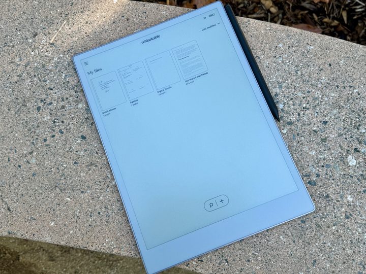 The reMarkable Paper Pro.