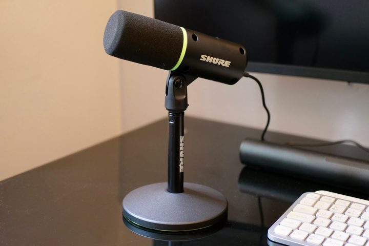 The side of the Shure MV6 microphone.