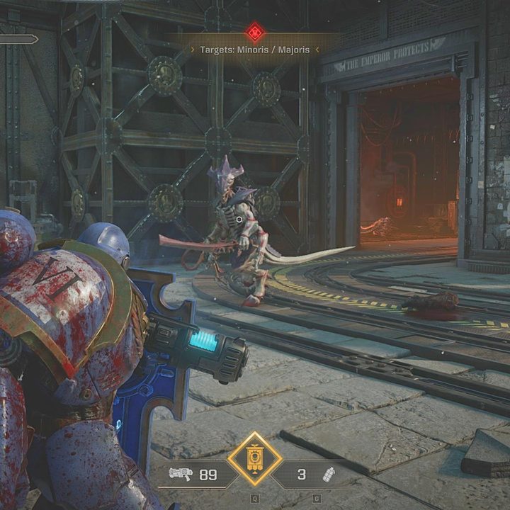 The image shows the player encountering a Tyranid Warrior wielding bone swords.