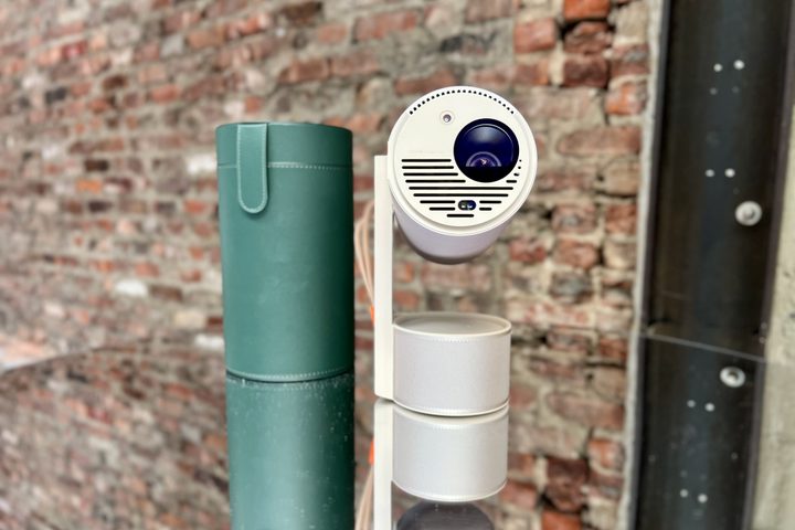 The Xgimi MoGo 3 Pro projector.