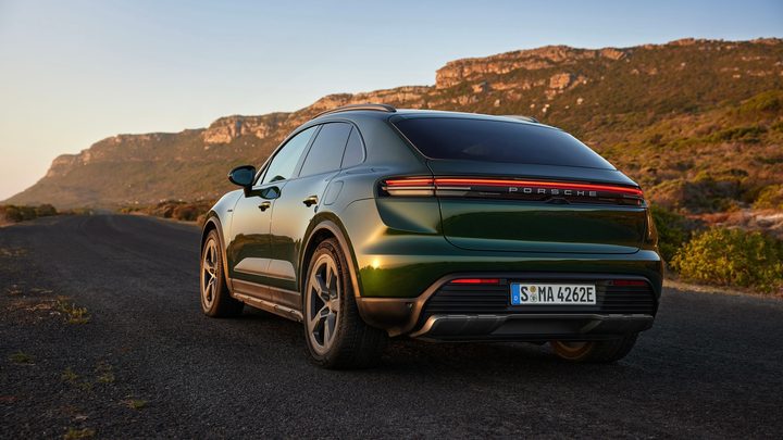2025 Porsche Macan