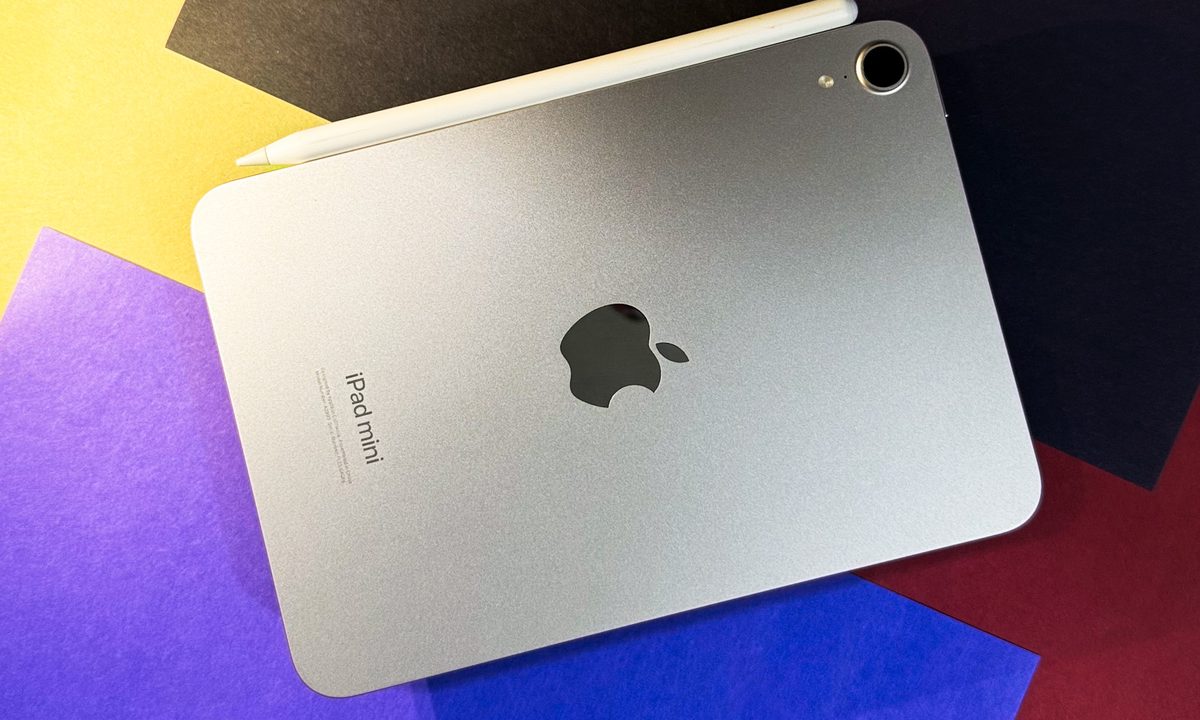 2024 iPad mini with the Apple Pencil attached to it.