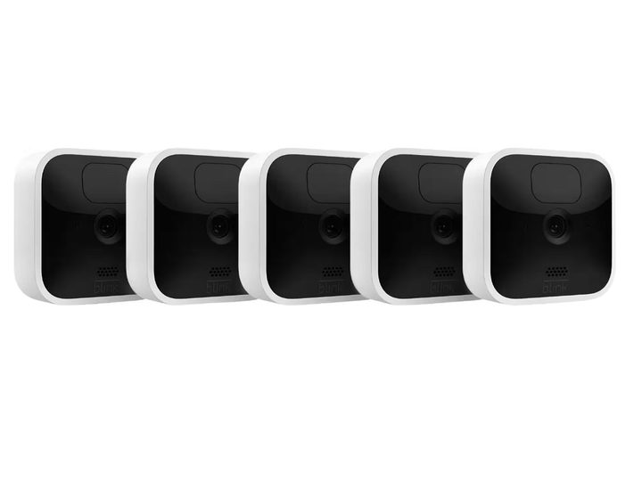 The Blink Indoor 3 (5 cameras) bundle.