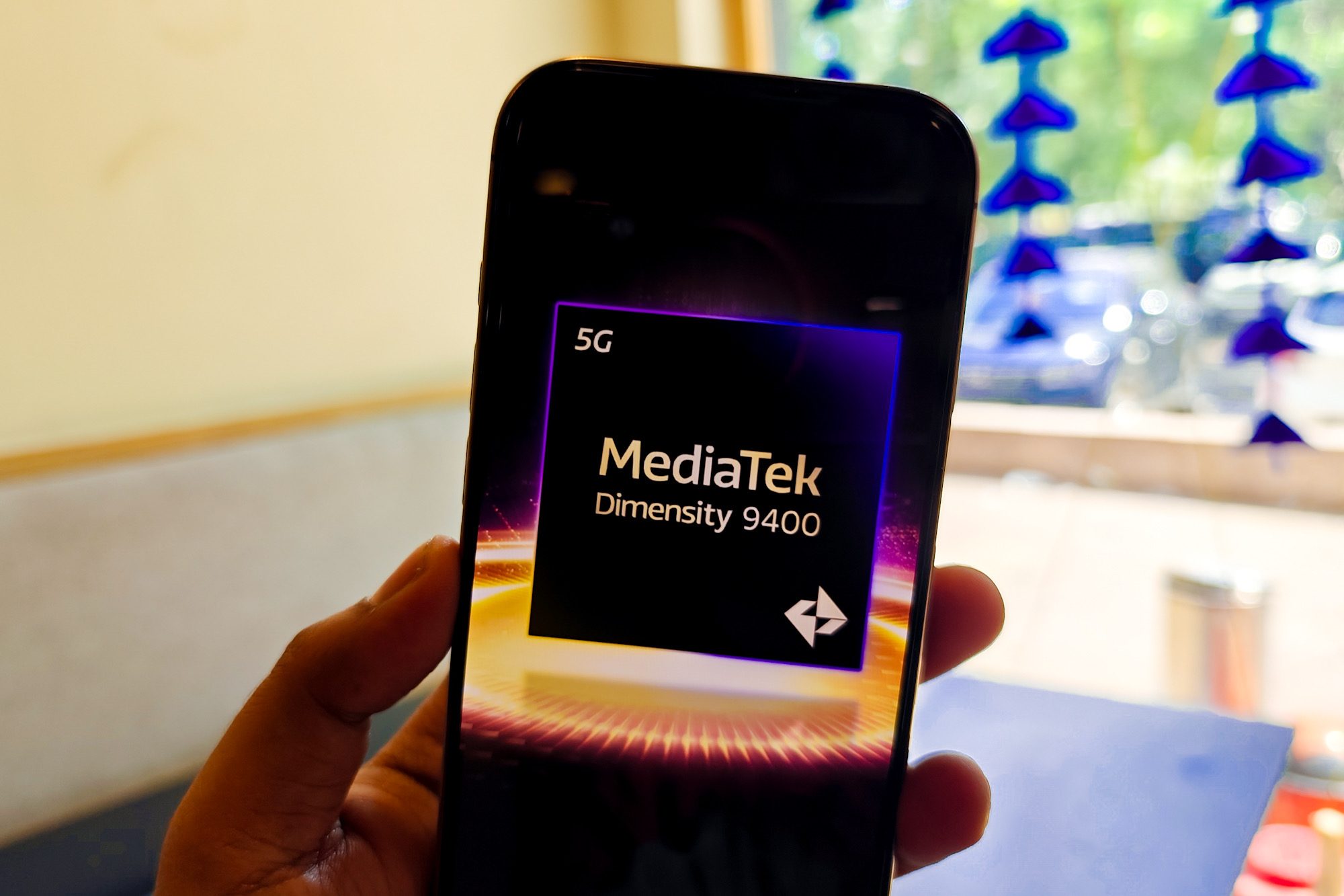 MediaTek’s Dimensity 9400 SoC powering a phone.