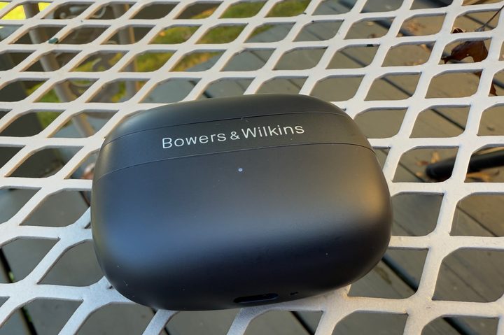 Closed charging case for the Bowers & Wilkins Pi8 earbuds.