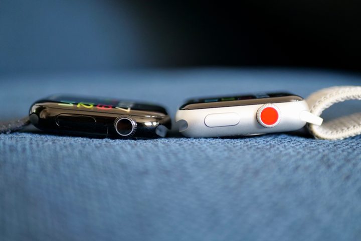 The Apple Watch Series 10 and the Apple Watch Series 3, seen from the side.