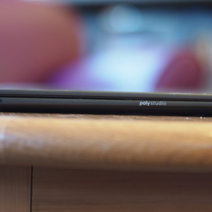 HP OmniBook Ultra Flip 14 left side view showing ports.