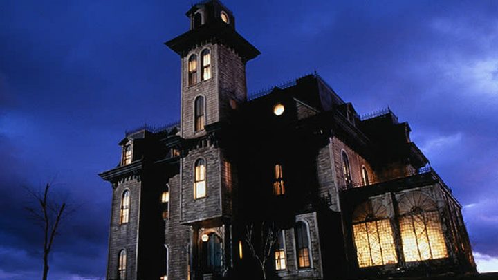 The Addams mansion in Barry Sonnenfeld's The Addams Family (1991).
