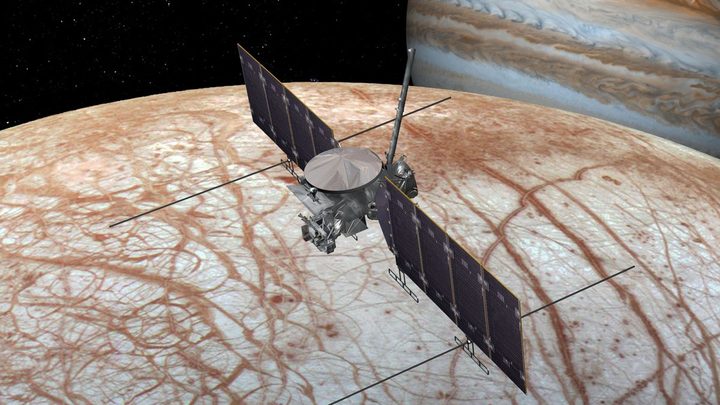 This artist's impression depicts NASA's Europa Clipper spacecraft.