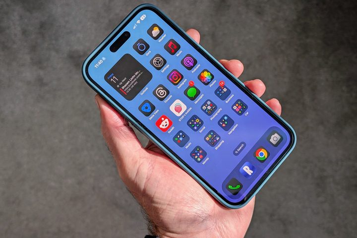 The Apple iPhone 16 Plus's home screen with Dark mode icons.