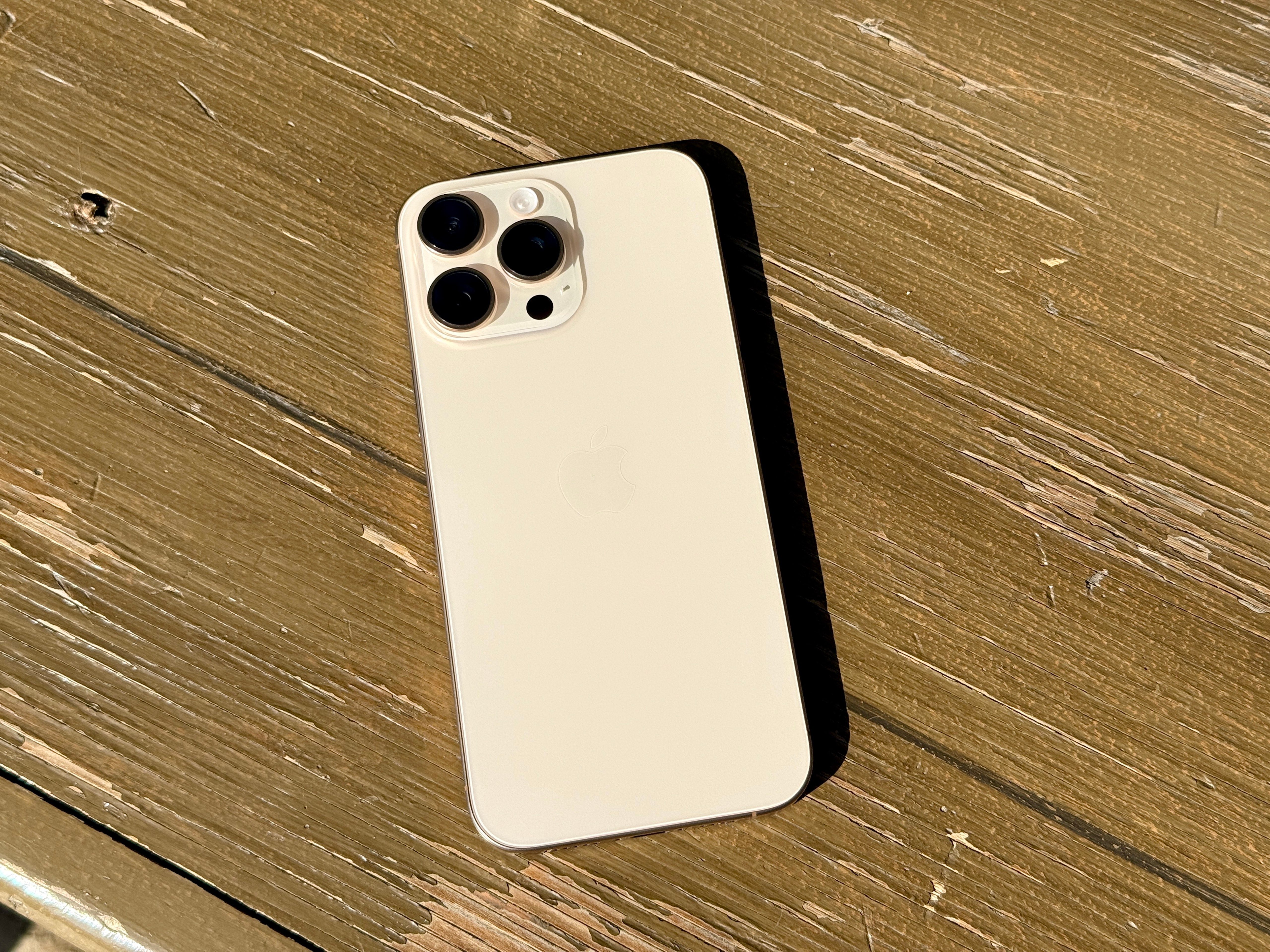 iphone-16-pro-max-desert-