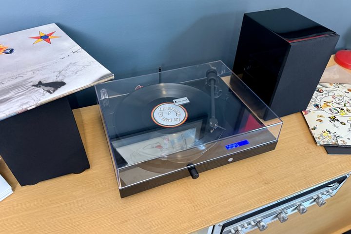 Pro-Ject Juke Box E1 turntable.