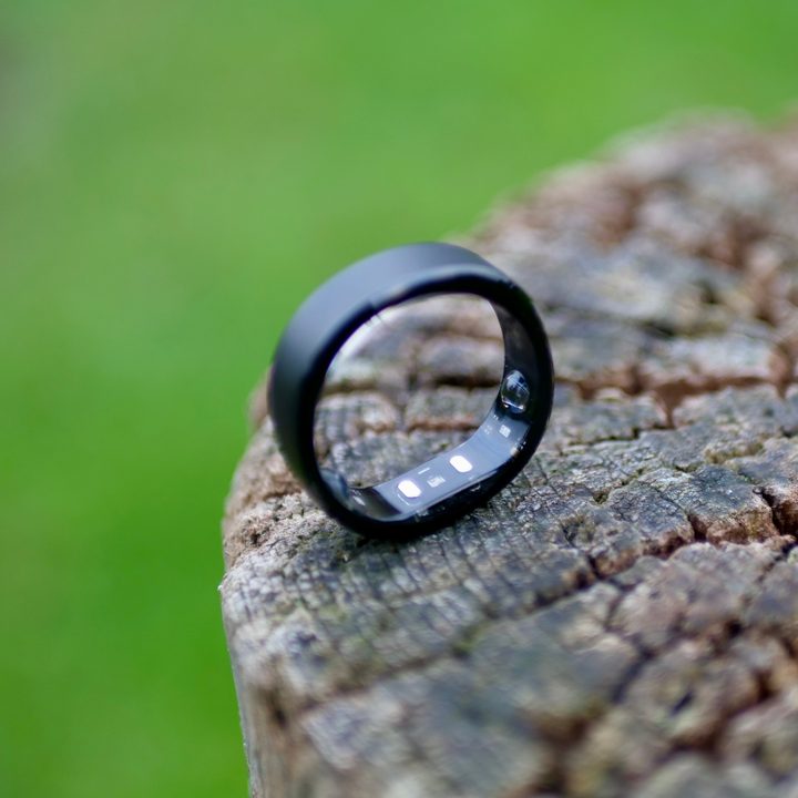 The side of the RingConn Gen 2 smart ring.