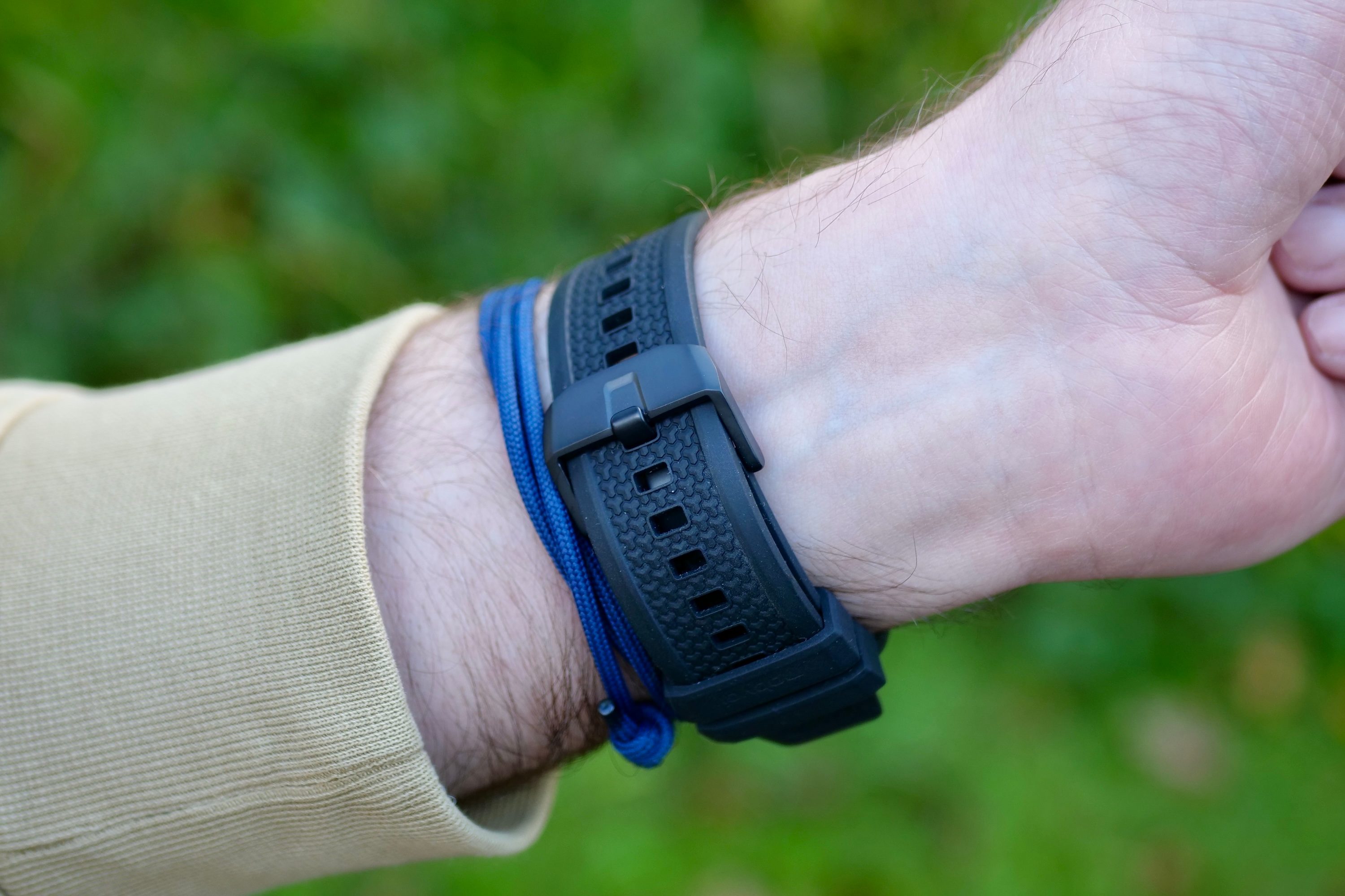 i should hate the ticwatch atlas smartwatch but just cant strap