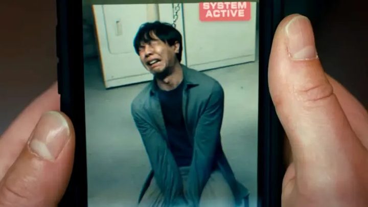 A man is being tortured in Trap.