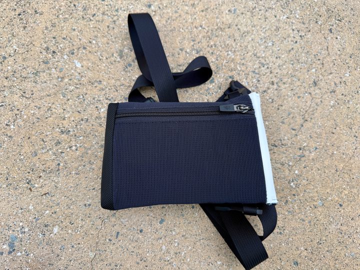 WaterField Designs CitySlicker Pouch for iPhone in white leather.