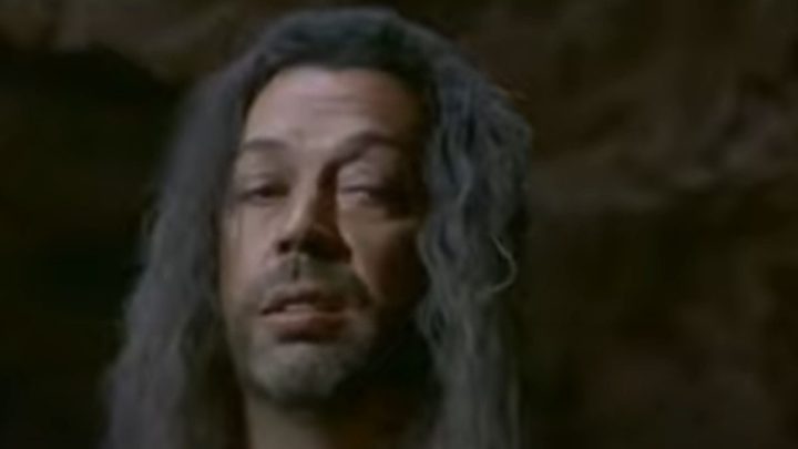 Tim Curry in Earth 2.