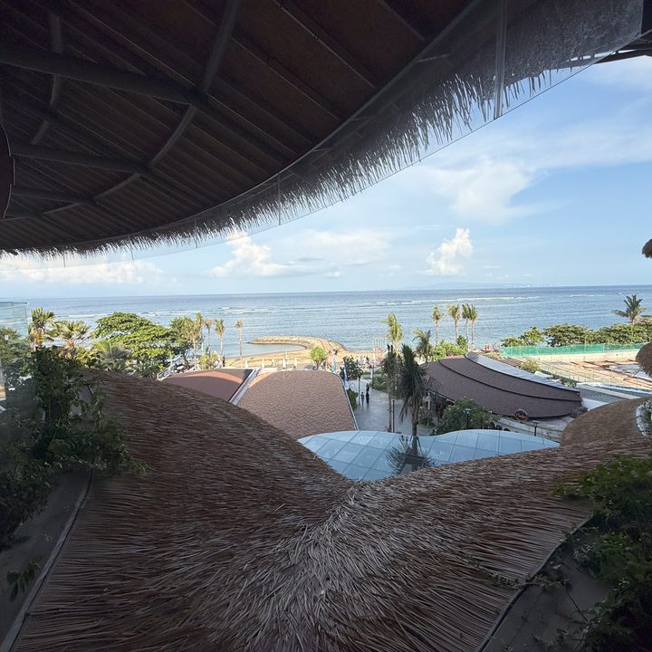 A landscape scene of the beach captured with the ultrawide camera on the iPhone 16 Pro