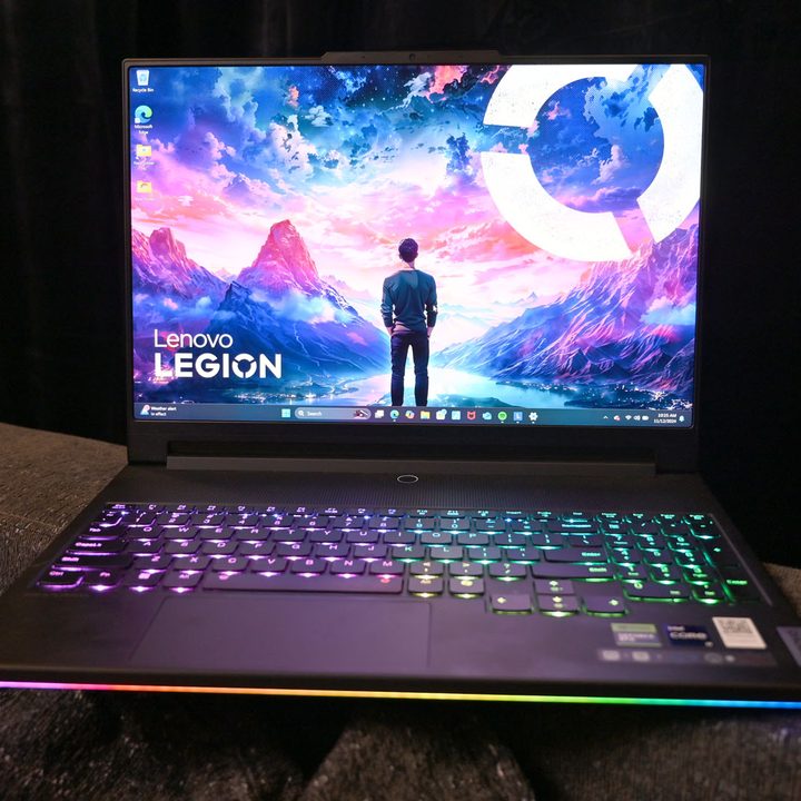 Front shot of Lenovo Legion 9i Gen 9 (16-inch) gaming laptop