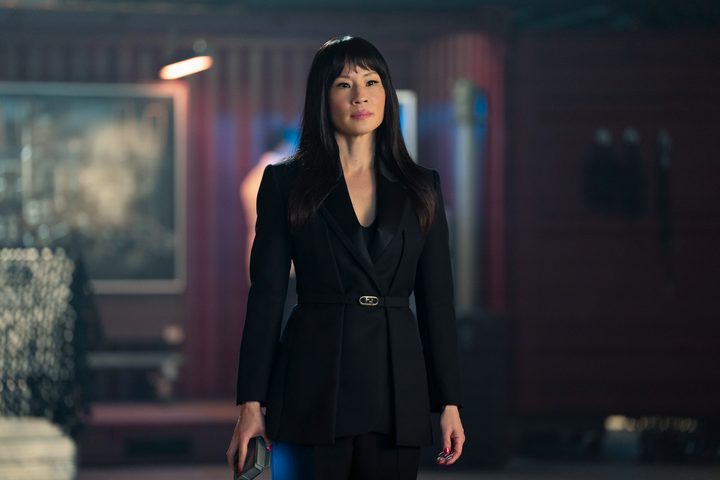 Lucy Liu wears a black blazer in Red One.