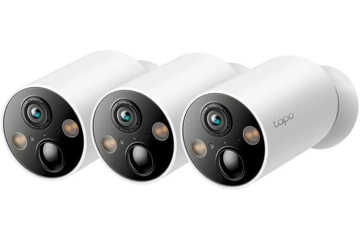 The TP-Link Tapo 3-Pack Indoor/Outdoor Cameras on a white background.