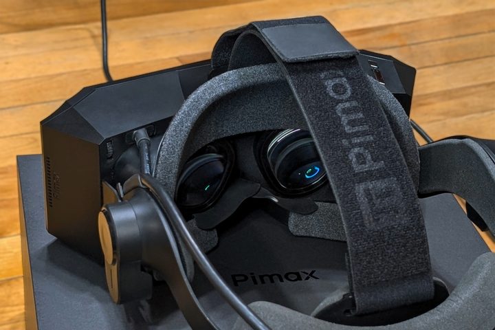 The Pimax Crystal Light's lenses are made of glass and can be spaced with a thumbwheel.