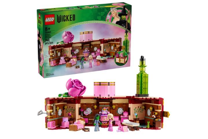 ‘Wicked’ Glinda & Elphaba’s Dormitory Lego Set