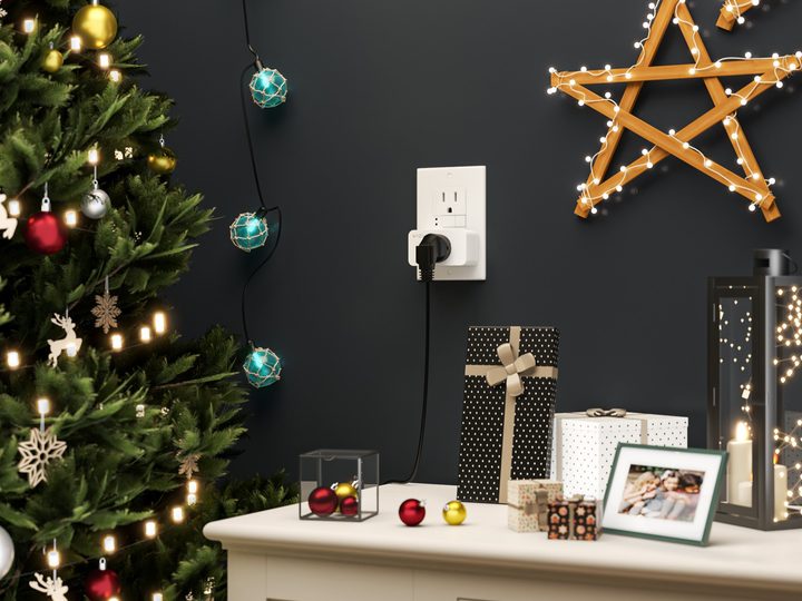 Wyze Plug holiday image