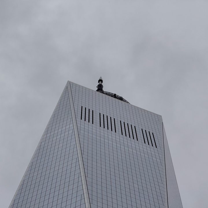 5x photo of Manhattan skyscraper captured on the iPhone 16 Pro.