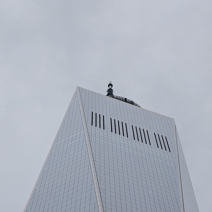 5x photo of Manhattan skyscraper captured on the Pixel 9 Pro.