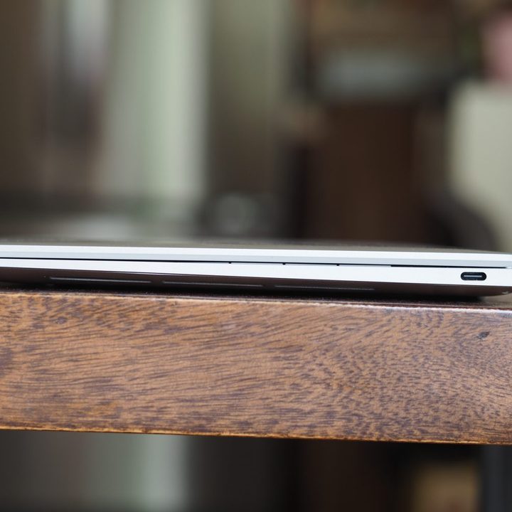 Dell XPS 13 9350 right side view showing ports.