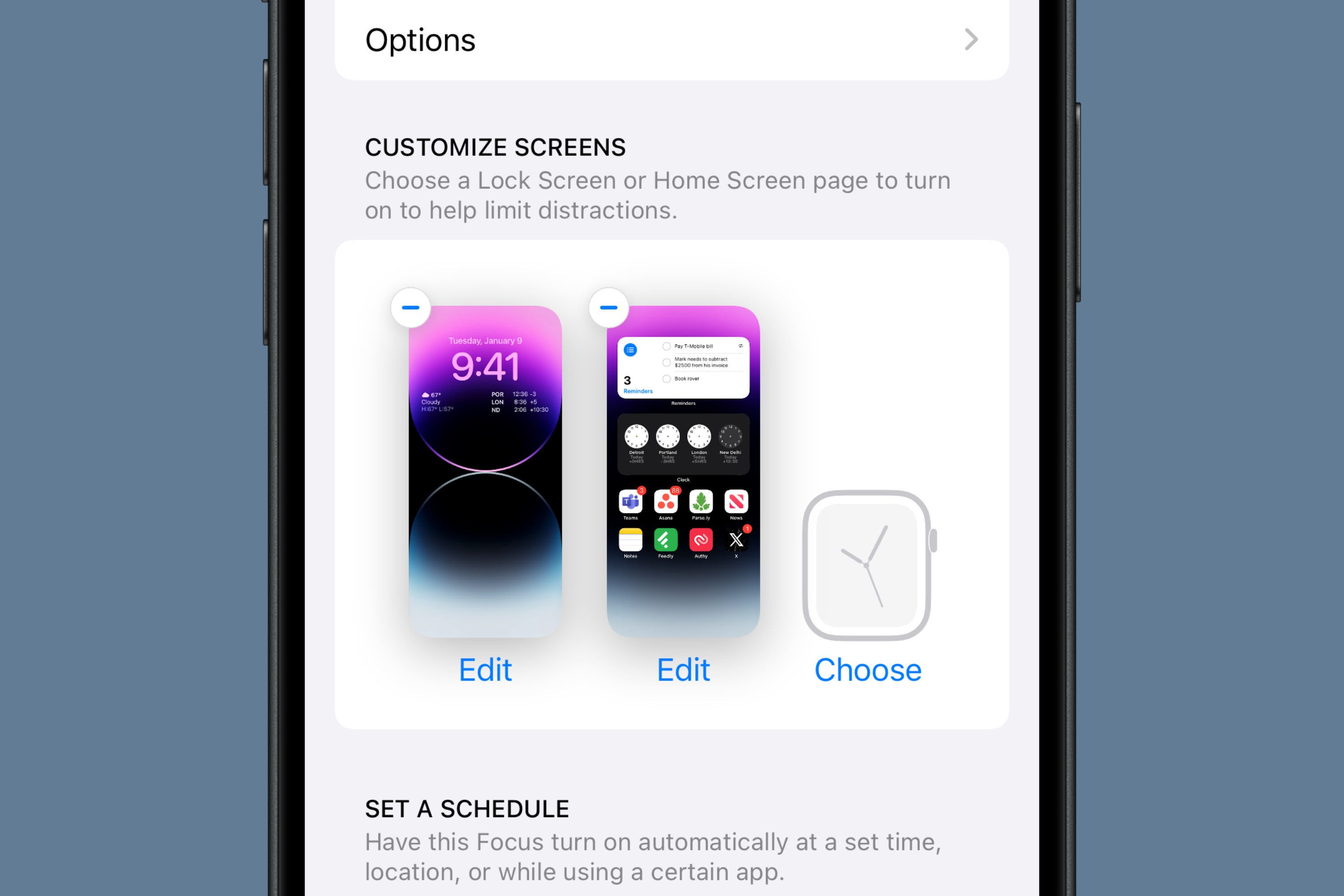 A screenshot of customizing home screens for a Focus mode in iOS.