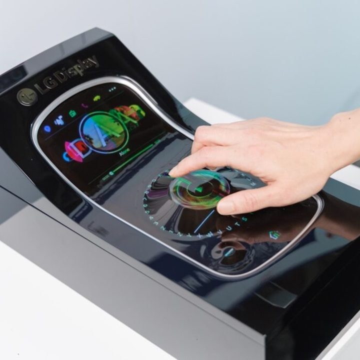 A demonstration of LG's stretchable screen technology.