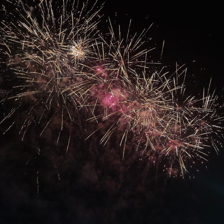 Fireworks photo captured on the Oppo Find X8 Pro