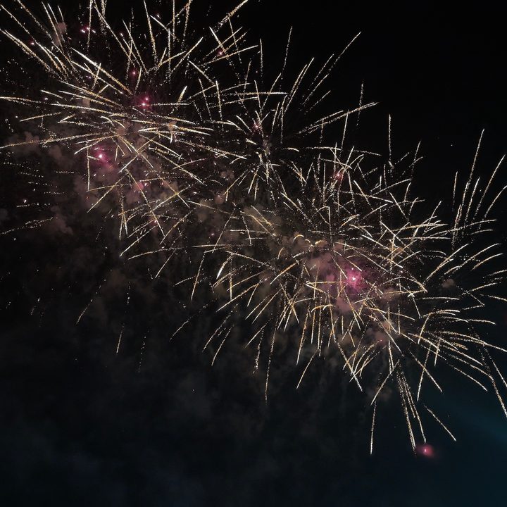 Fireworks photo captured on the Oppo Find X8 Pro