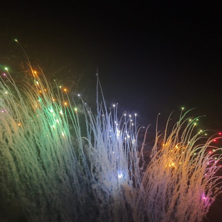 Fireworks photo captured on the Oppo Find X8 Pro