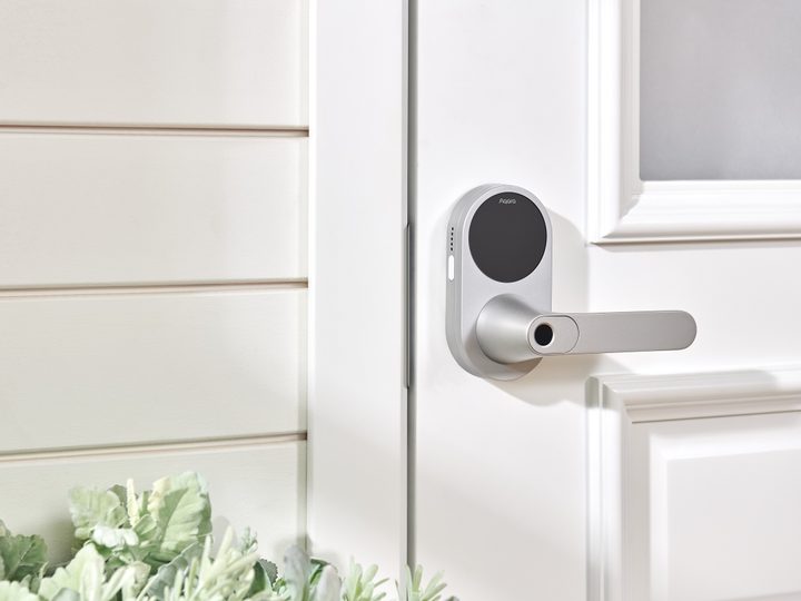 Aqara Smart Lock U300 installed on front door