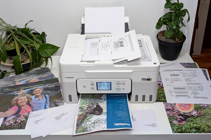 Canon's MegaTank Pixma G4280 has good color document quality.