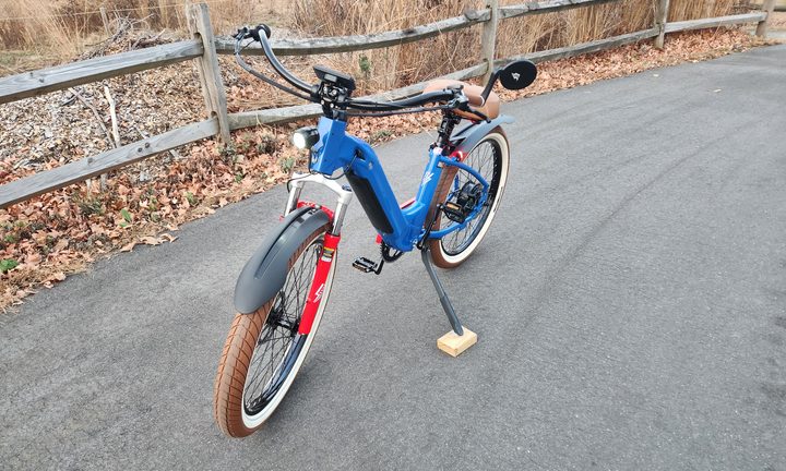 Electric Bike Company Model R motorcycle-style adjustable front suspension.