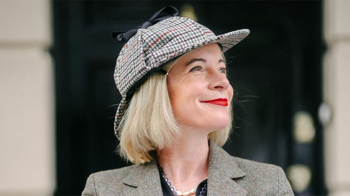 Lucy Worsley strikes a pose in Lucy Worsley's Holmes vs Doyle.