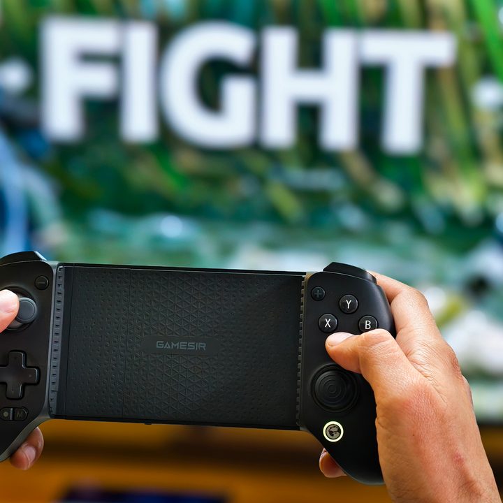 Shadow Fight 4 cast on TV from the RedMagic 9S Pro and played with the GameSir G8 Plus.