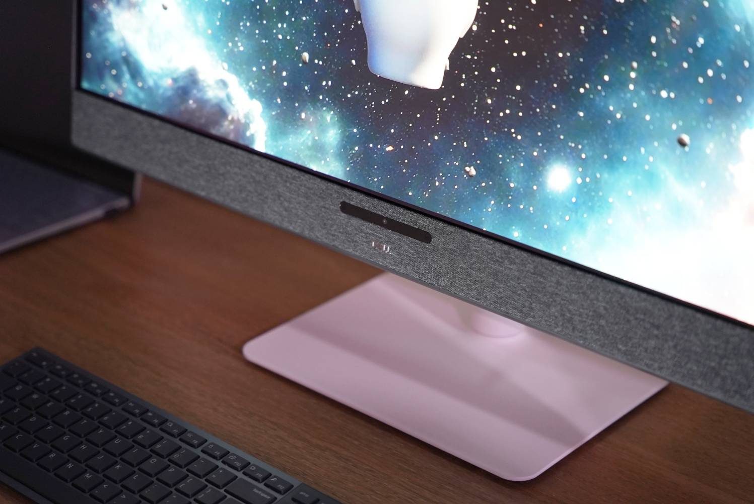Dell is finally taking OLED monitors beyond gaming - for only $800