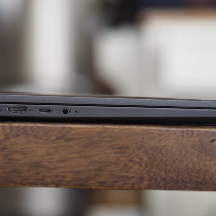 Lenovo IdeaPad Flex 5i left side view showing ports.