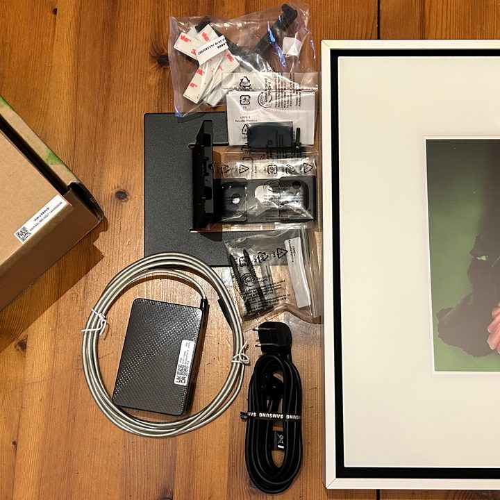 Samsung Music Frame accessories.