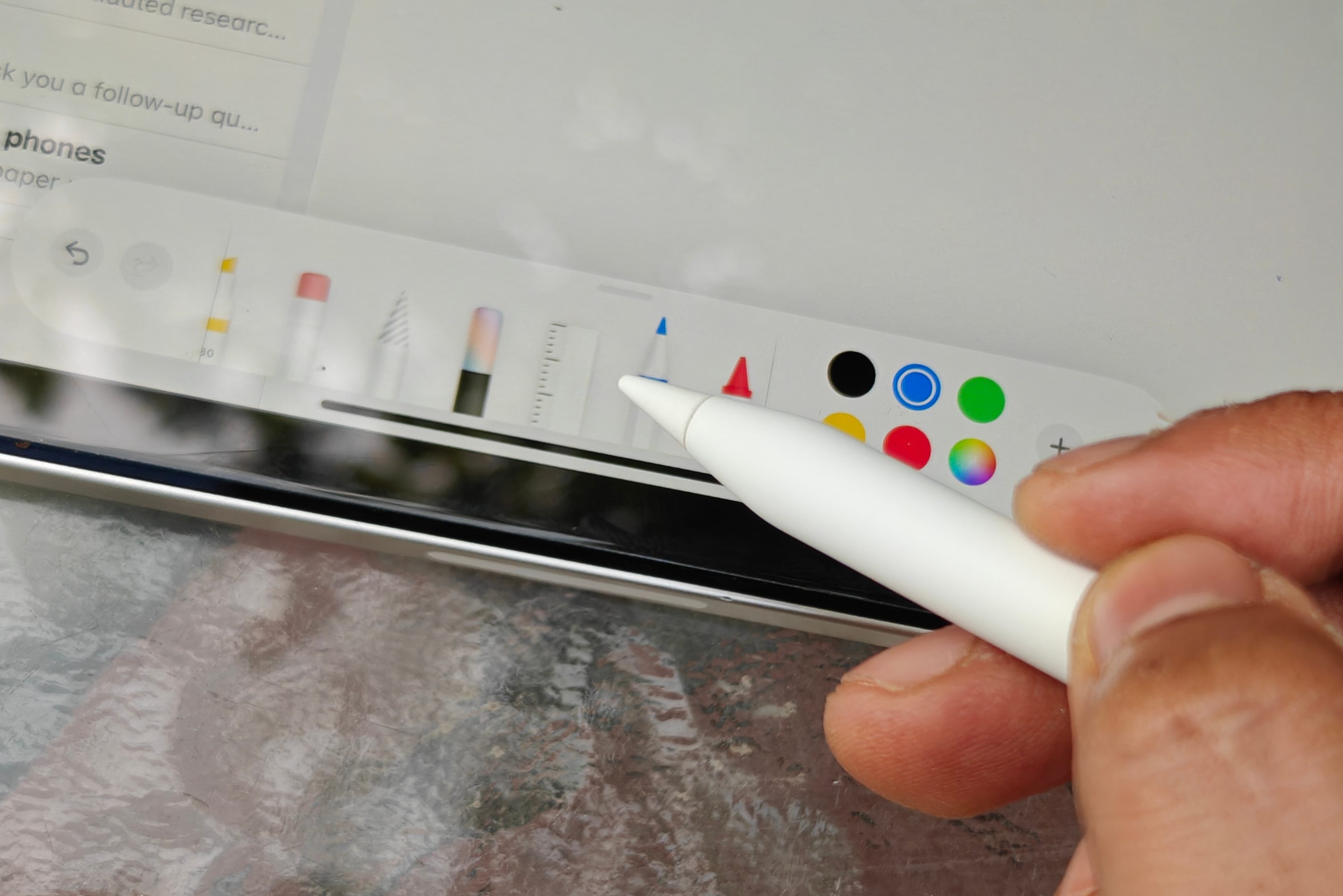 Changing pens and brush features using the ESR Geo Digital Pencil.