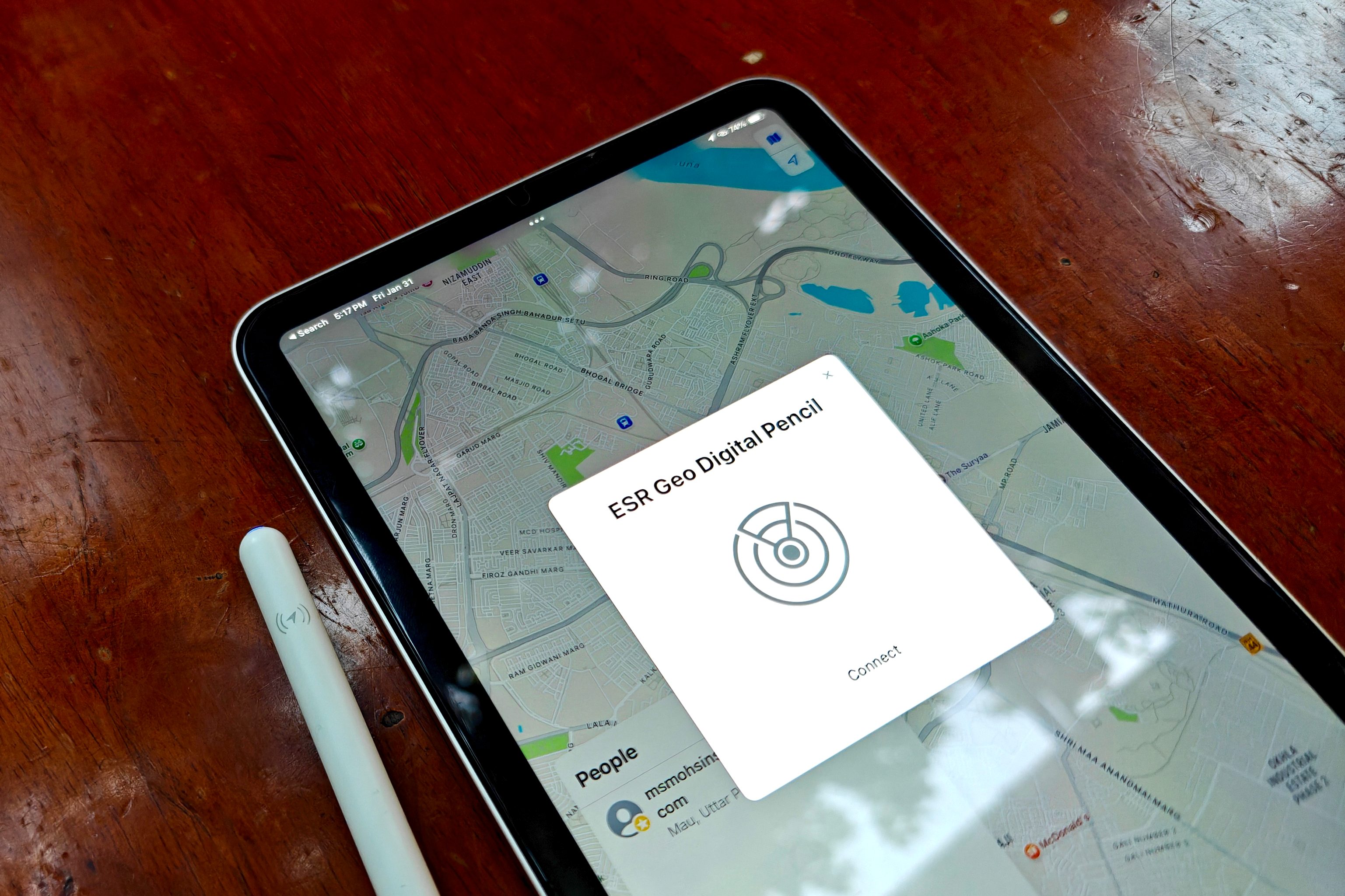 Scanning ESR Geo Digital Pencil for Find My update.