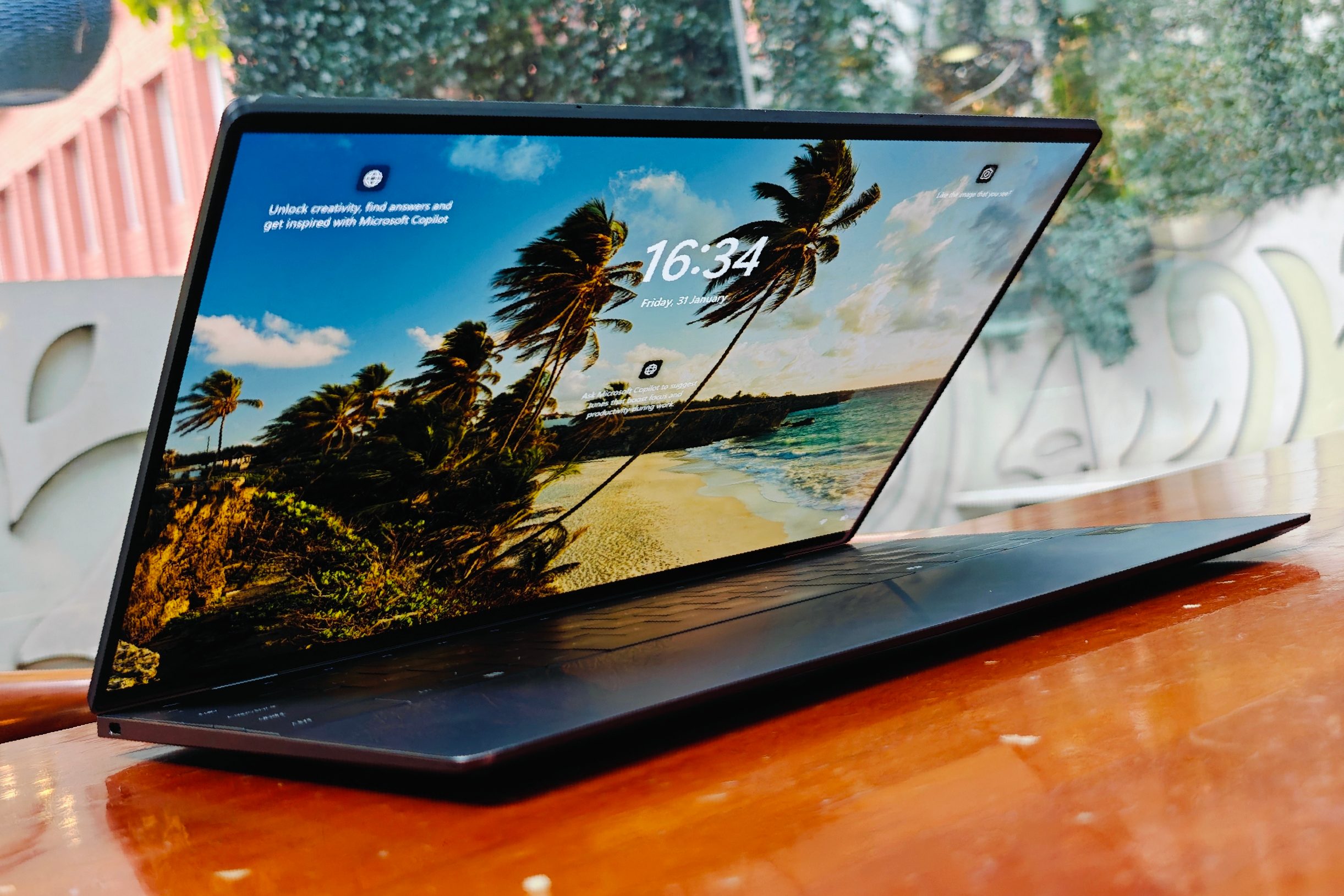 Side profile of the slim and light Dell XPS 13 laptop.
