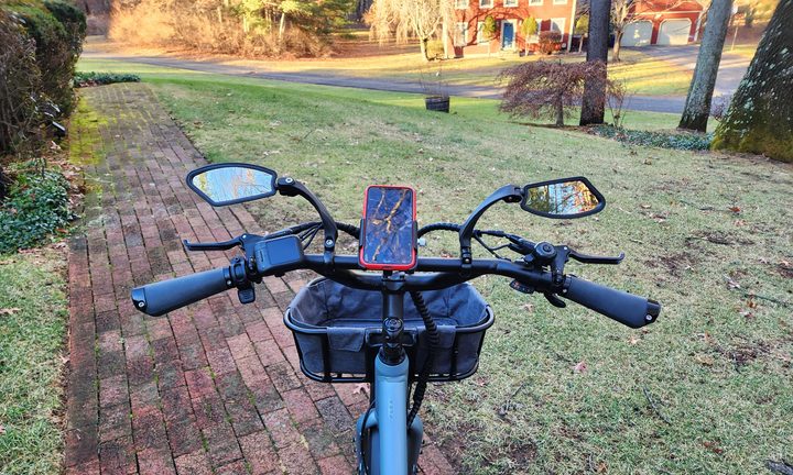 Radio Flyer Flex e-bike with optional mirrors and phone holder installed.