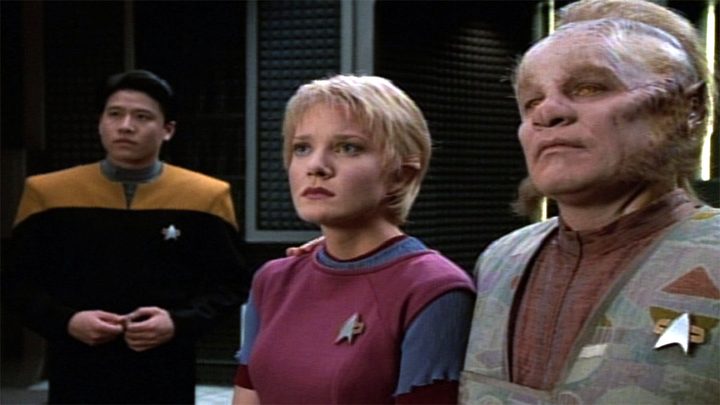 The cast of Star Trek: Voyager.