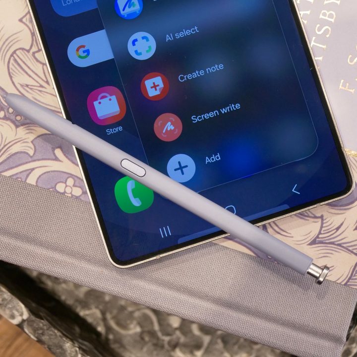 The Samsung Galaxy S25 Ultra and the S Pen Stylus.
